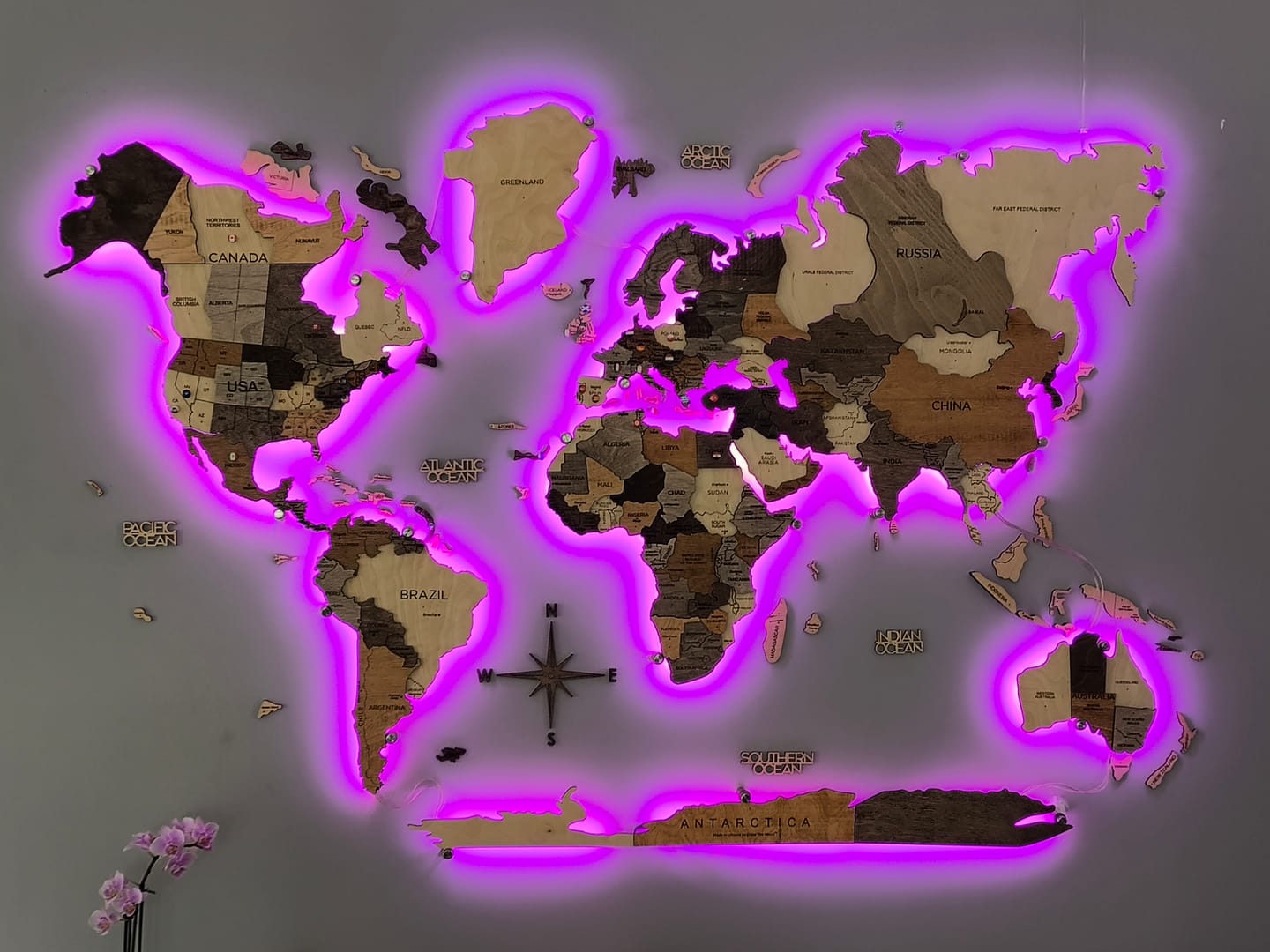 Customer photo review of 3D LED Wooden World Map 3.0 Multicolor
