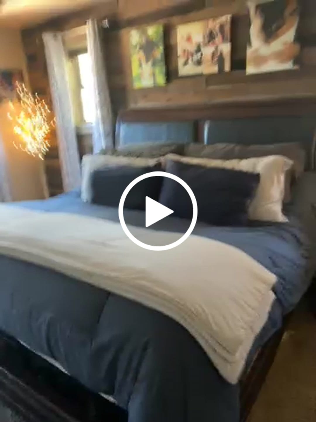 Customer video review of Temperature Controlling Comforter