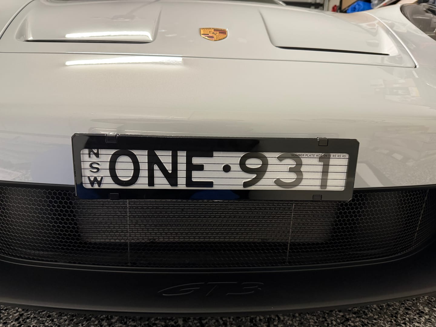 Customer photo review of Porsche 992.2 911 GT3 / GT3 Touring - Miniature Plinth (FRONT)