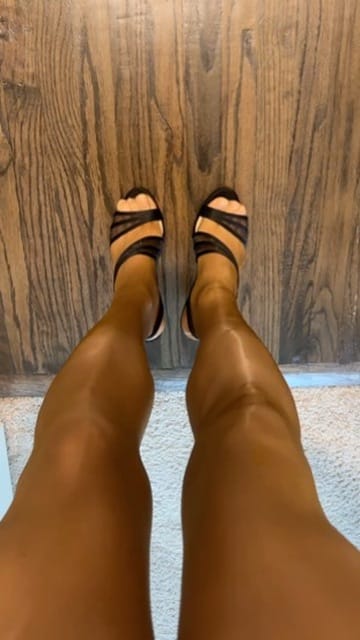 Customer photo review of PLAY - FREE HUGGING SEAMLESS TIGHTS  - GLOSS