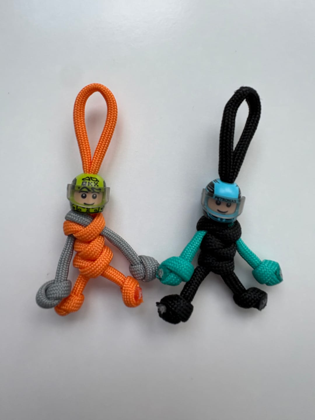 Customer photo review of Limited Edition George Russell Racing Paracord Buddy Keychain