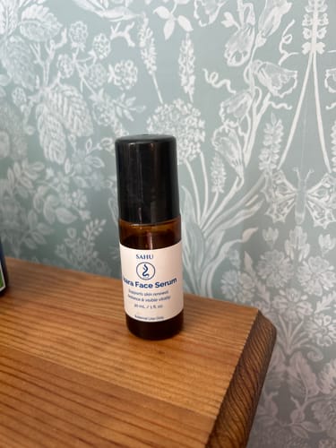 Customer photo review of Isara – Botanical Face Serum | Roll-On