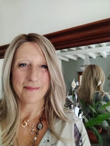 Customer photo review of JBEXTENSION 18 Inches Mix Ash Blonde Pre-Cut Snowflake Lace Frontlace Glueless Wig KAI'S MIX ASH BLONDE【PERMATEASE】【BENDY EAR TABS】- M/L