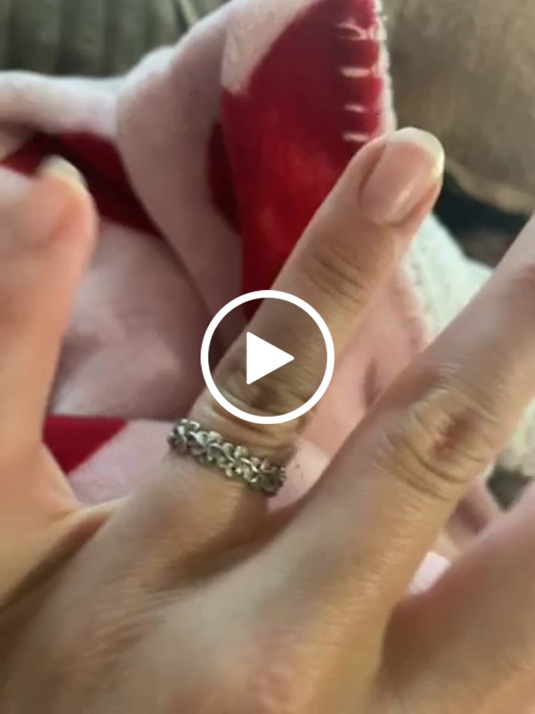 Customer video review of Hawaiian Plumeria Flower Lei Band Ring - 925 Sterling Silver