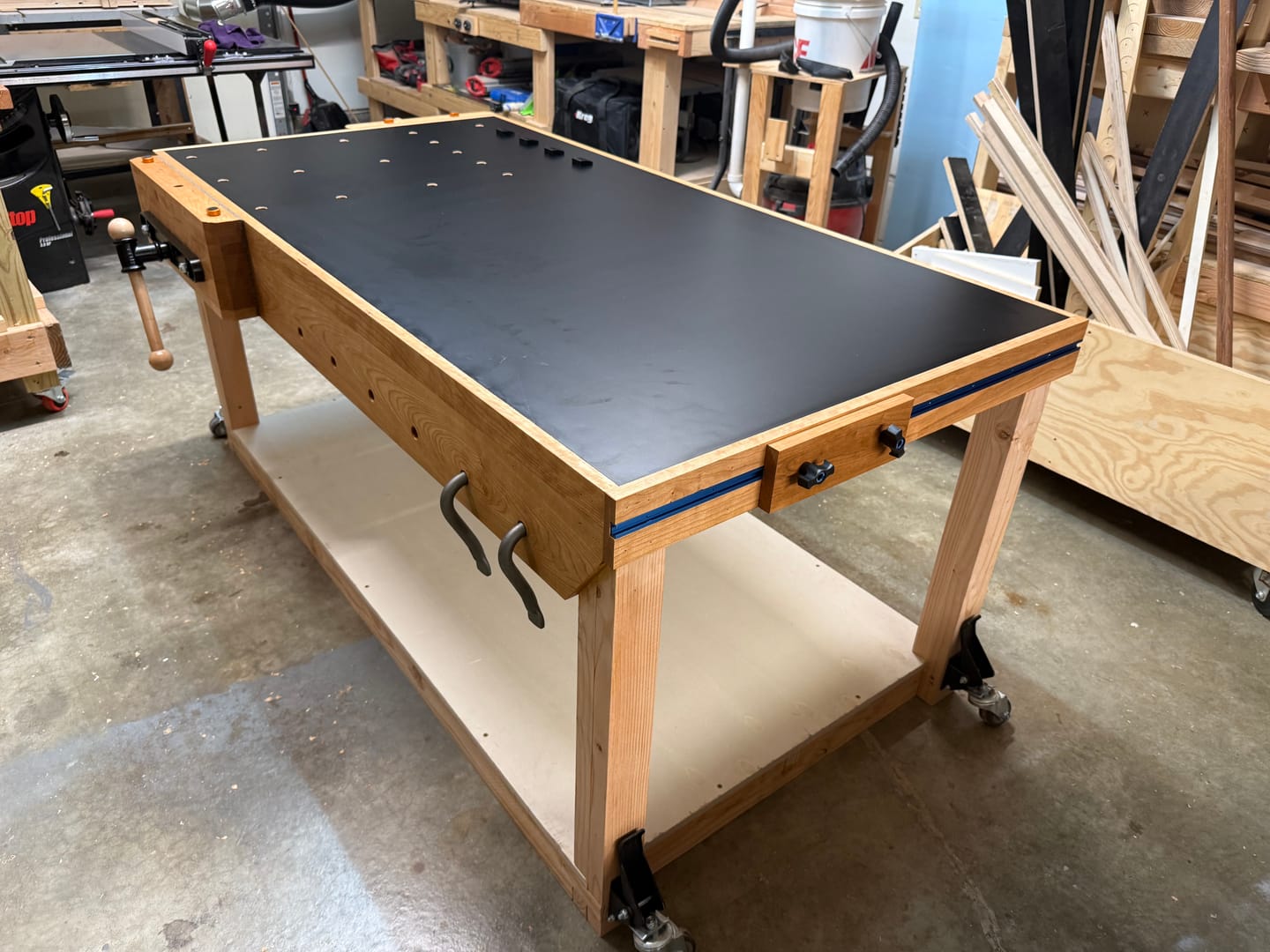 Customer photo review of Grippy Bench Dogs