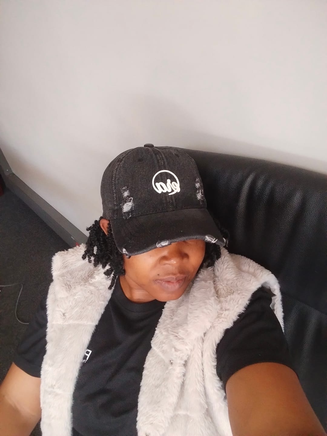 Customer photo review of Era Distressed Black Denim Cap