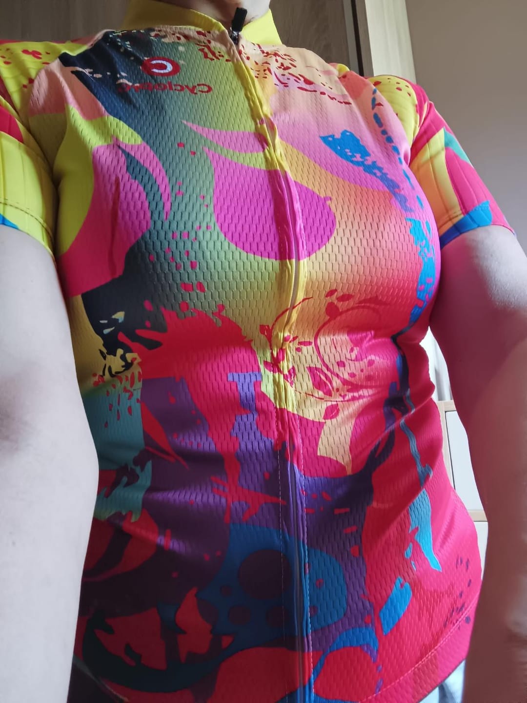 Customer photo review of MAILLOT MANCHE COURTE FEMME / TYE - DYE