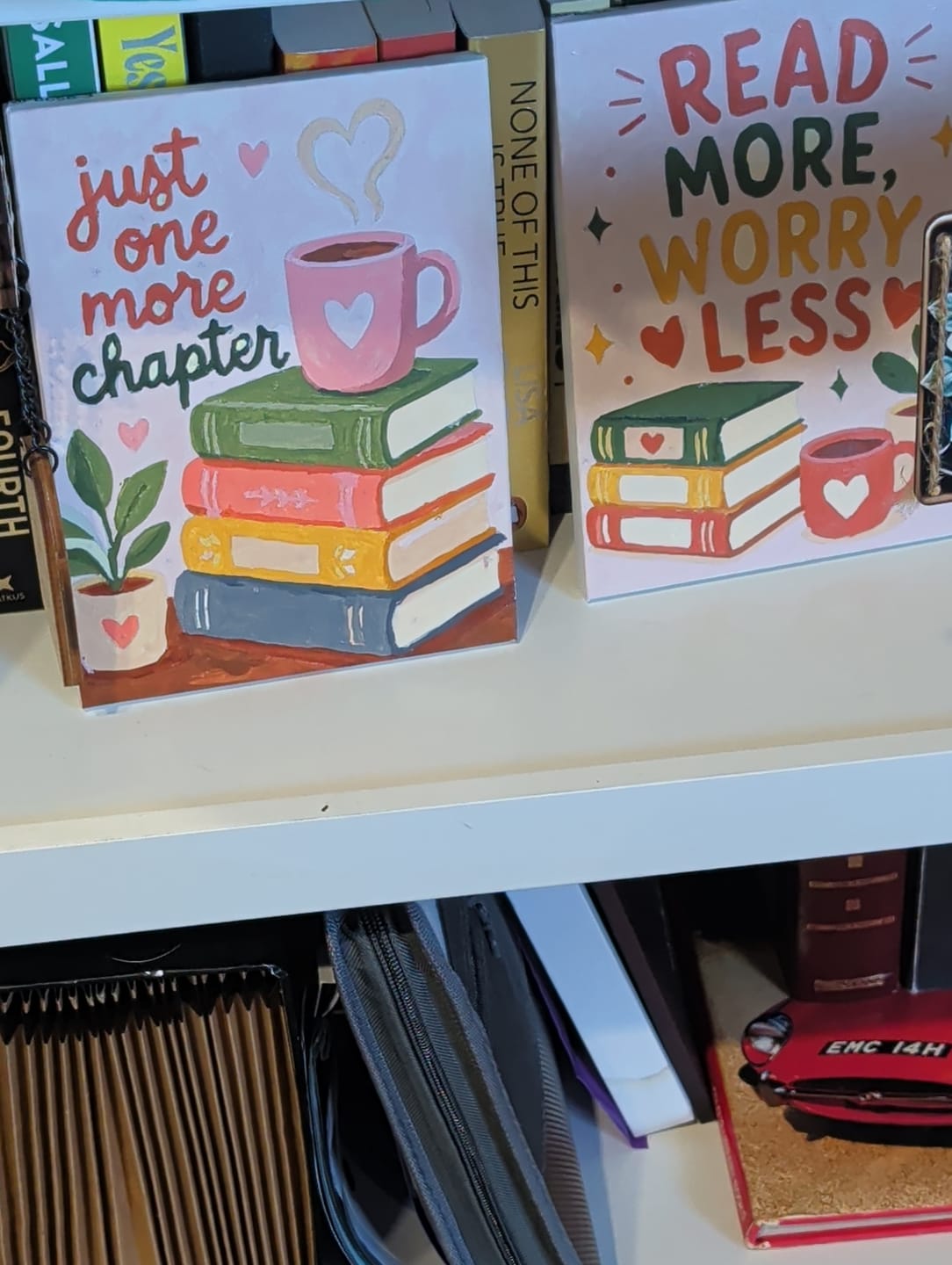 Customer photo review of 6 Mini Paintings - Books & Quotes Set