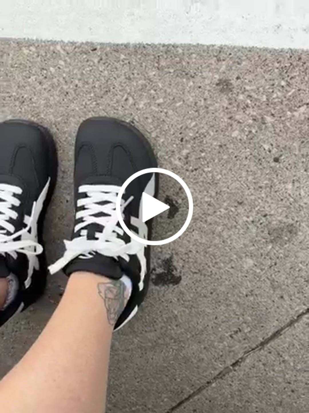 Customer video review of Sedge - Wide Toe Sneakers