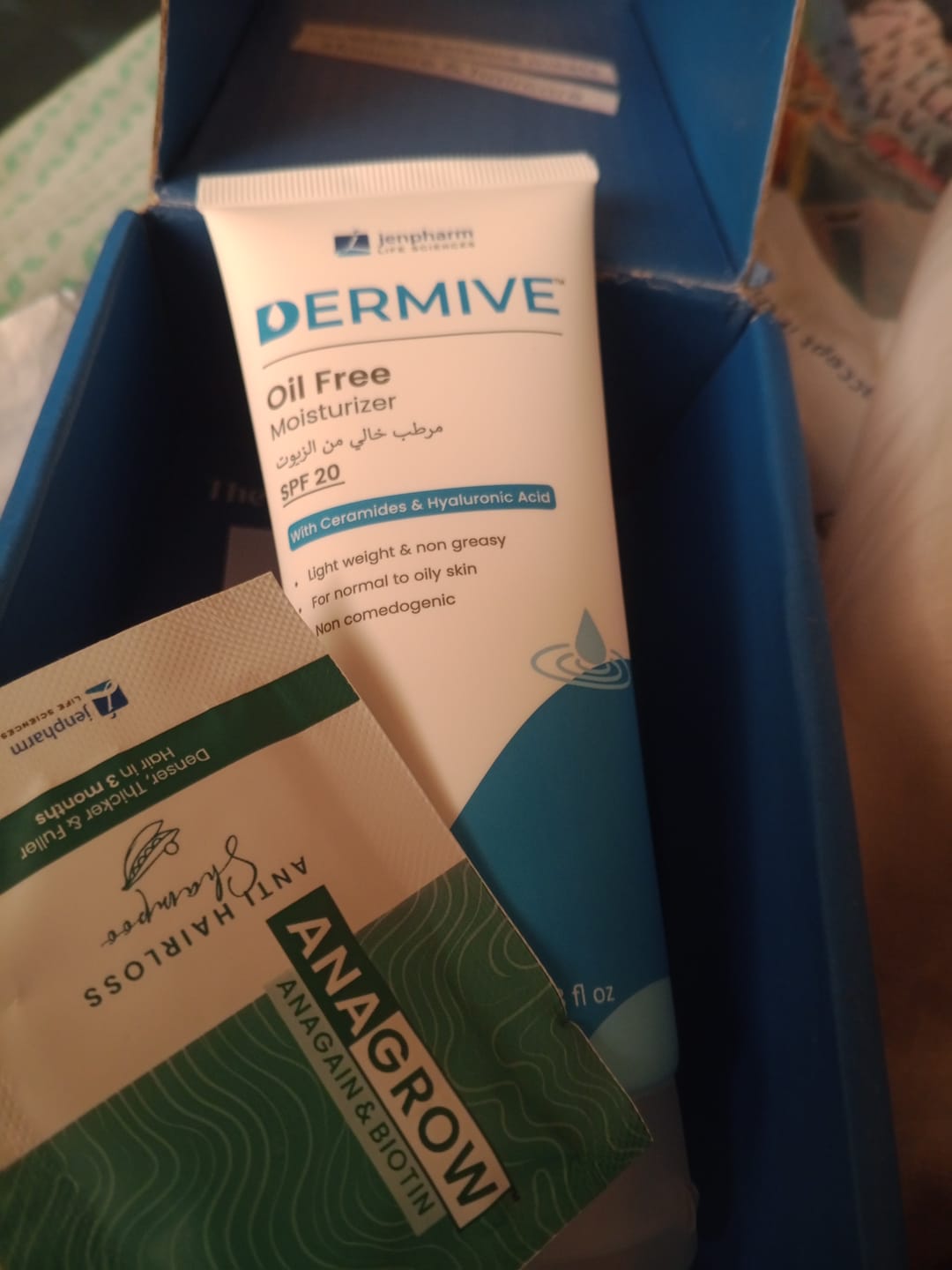 Customer photo review of Dermive Oil Free Moisturizer