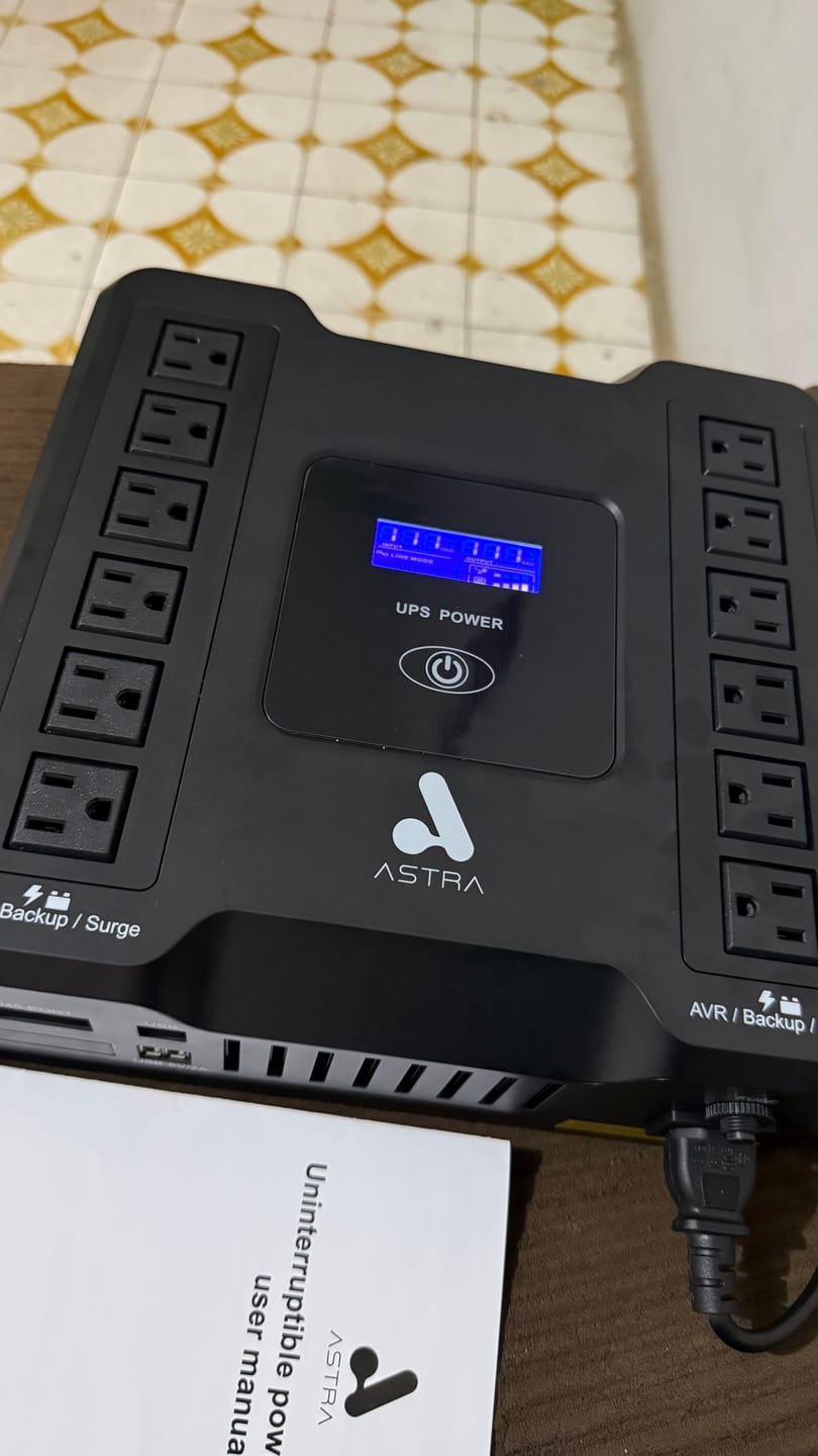 Customer photo review of UPS Astra 1000VA/600W 110V 12 Tomas con USB, RJ45 y Panel LCD - AR1000