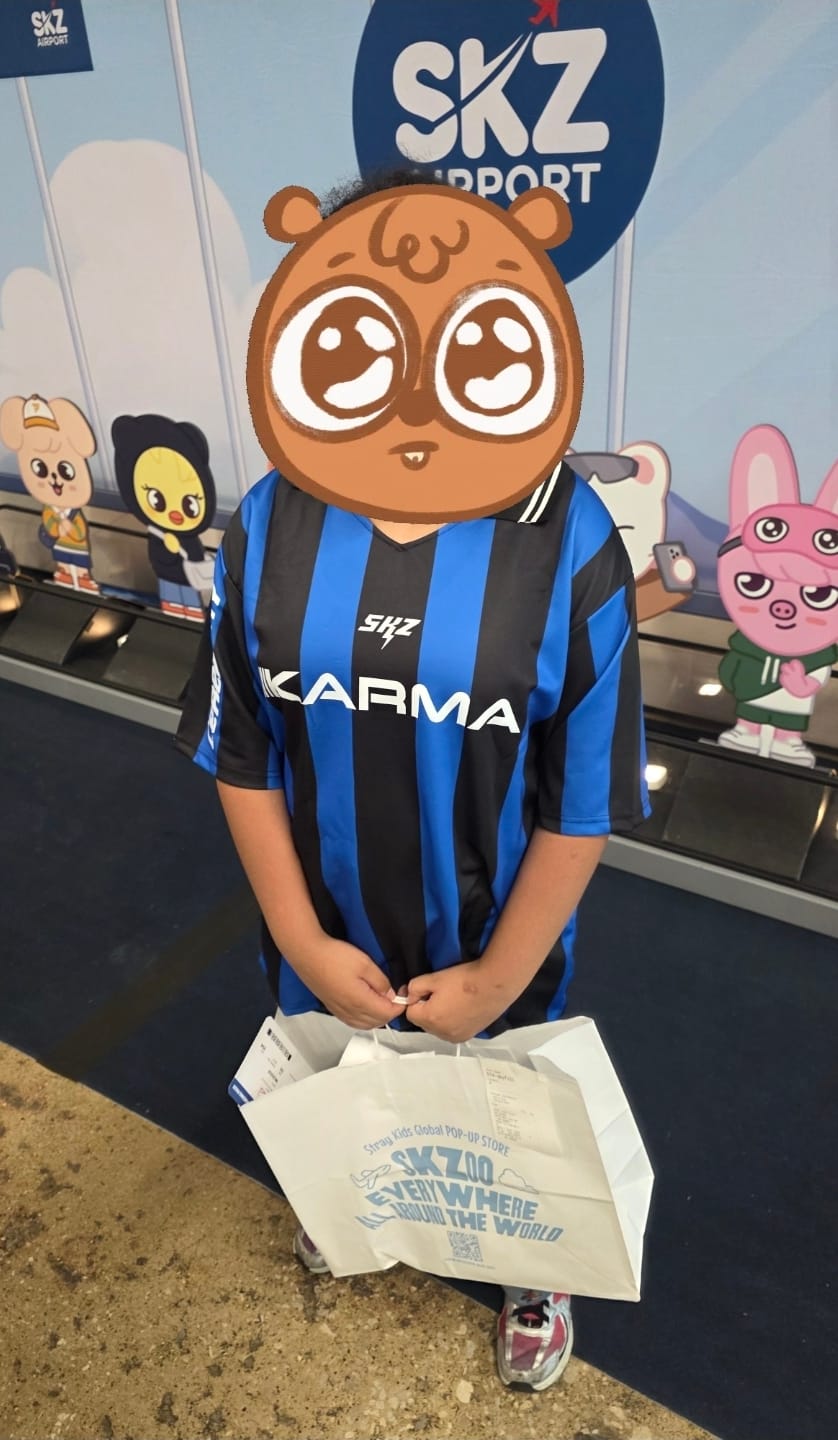 Customer photo review of Kpop SKZ Karma Jersey