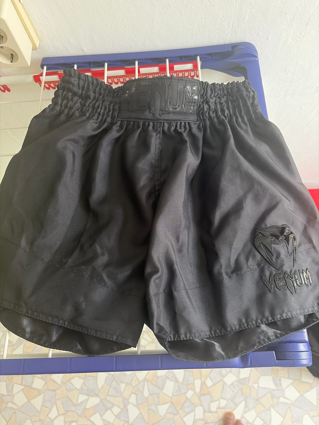 Customer photo review of Venum Kickboks Broekje Classic - Zwart/Zwart