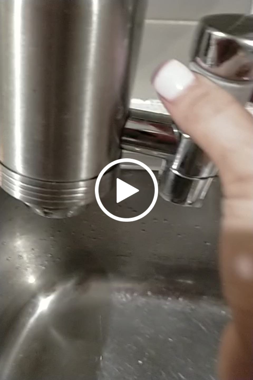 Customer video review of Tap Filter Unit — Reduce Chlorine & Common Impurities In Seconds