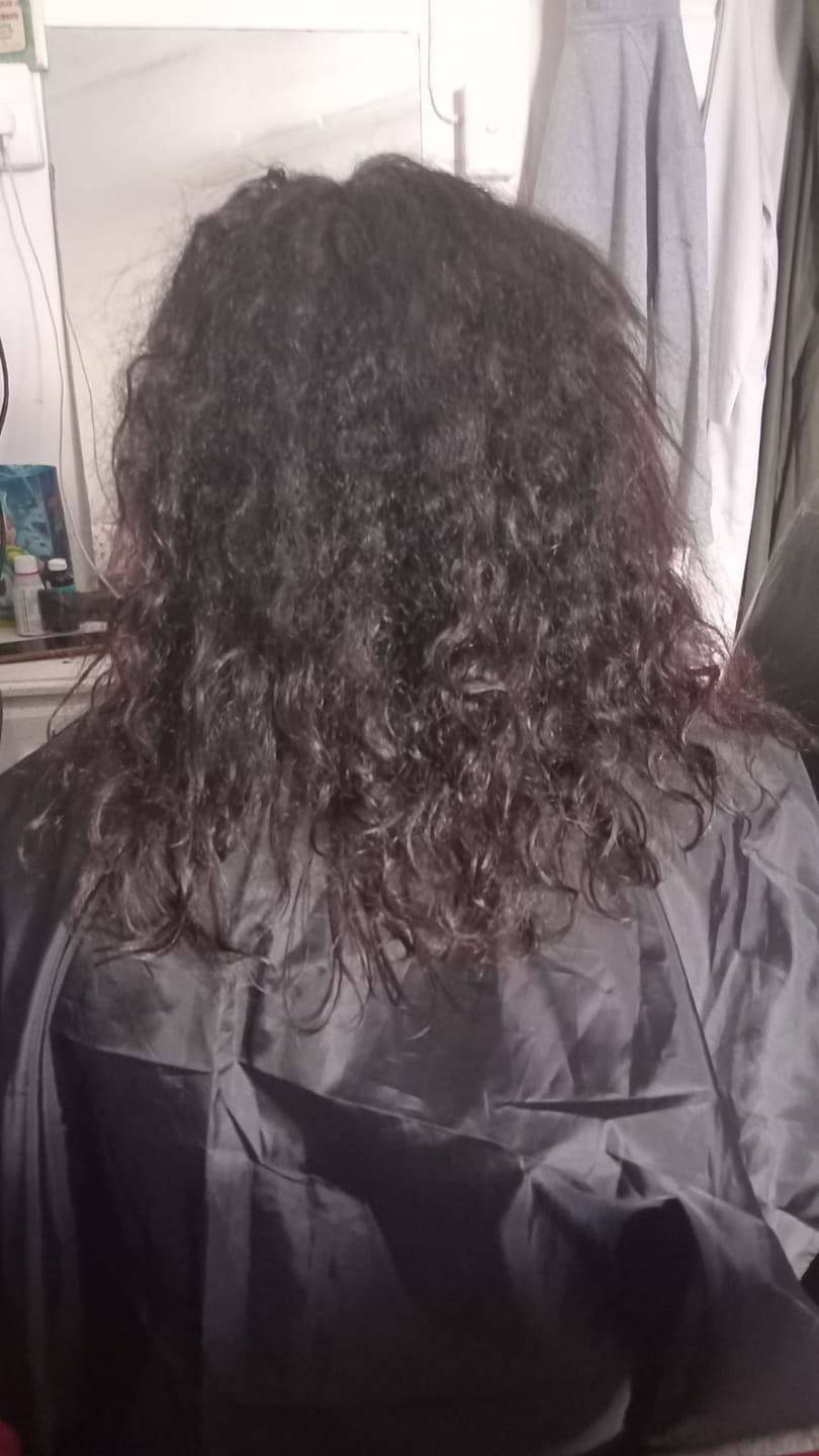 Customer photo review of Silver Bullet Lightning 25mm Titanium Straightener 230°C MCH Fast Heat