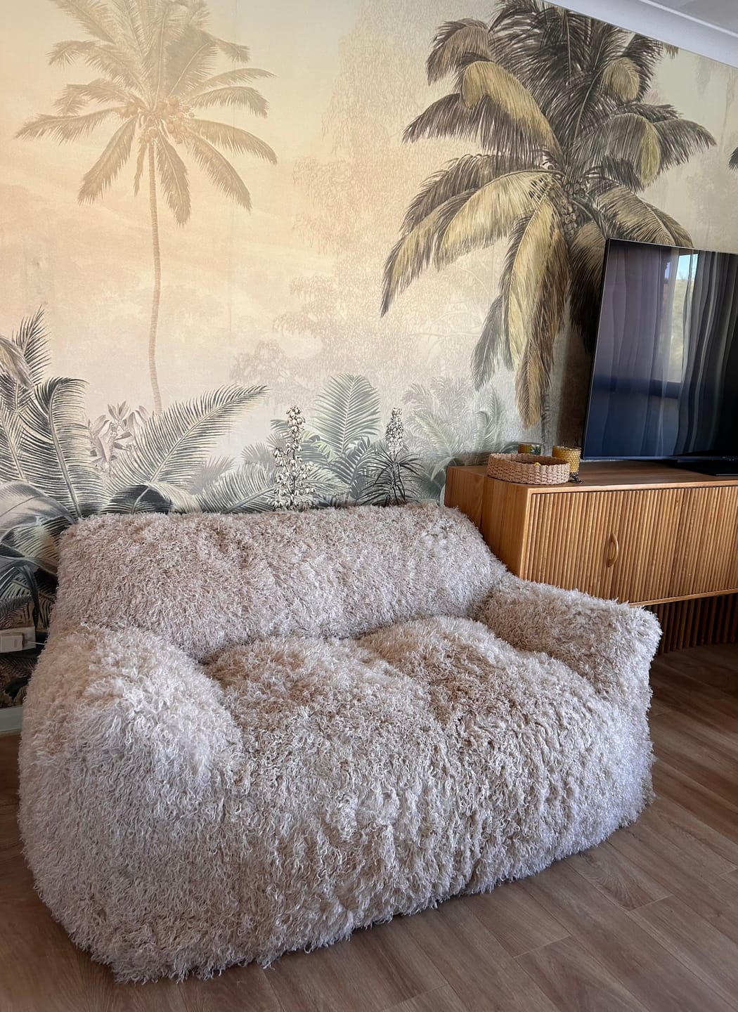 Customer photo review of DODO TWO-SEATER LOUNGE - FAUX FUR CAFE CREME