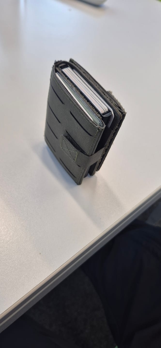 Customer photo review of Tactical Wallet MK2 - Steingrau Oliv