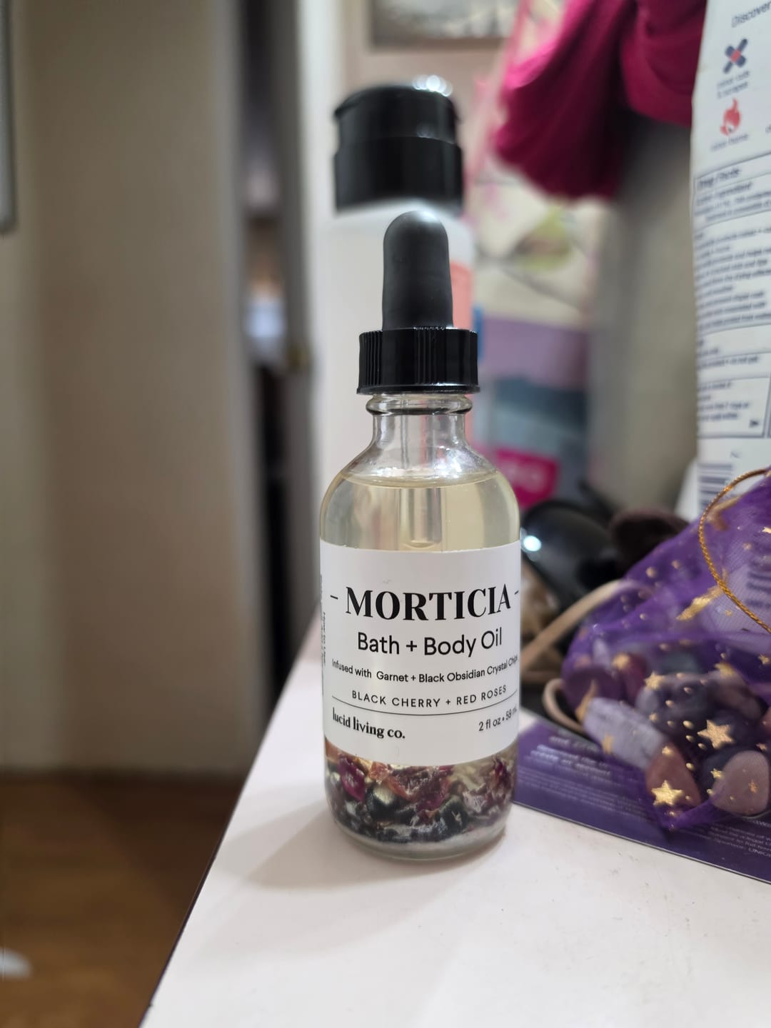 Customer photo review of MORTICIA Bath & Body Oil