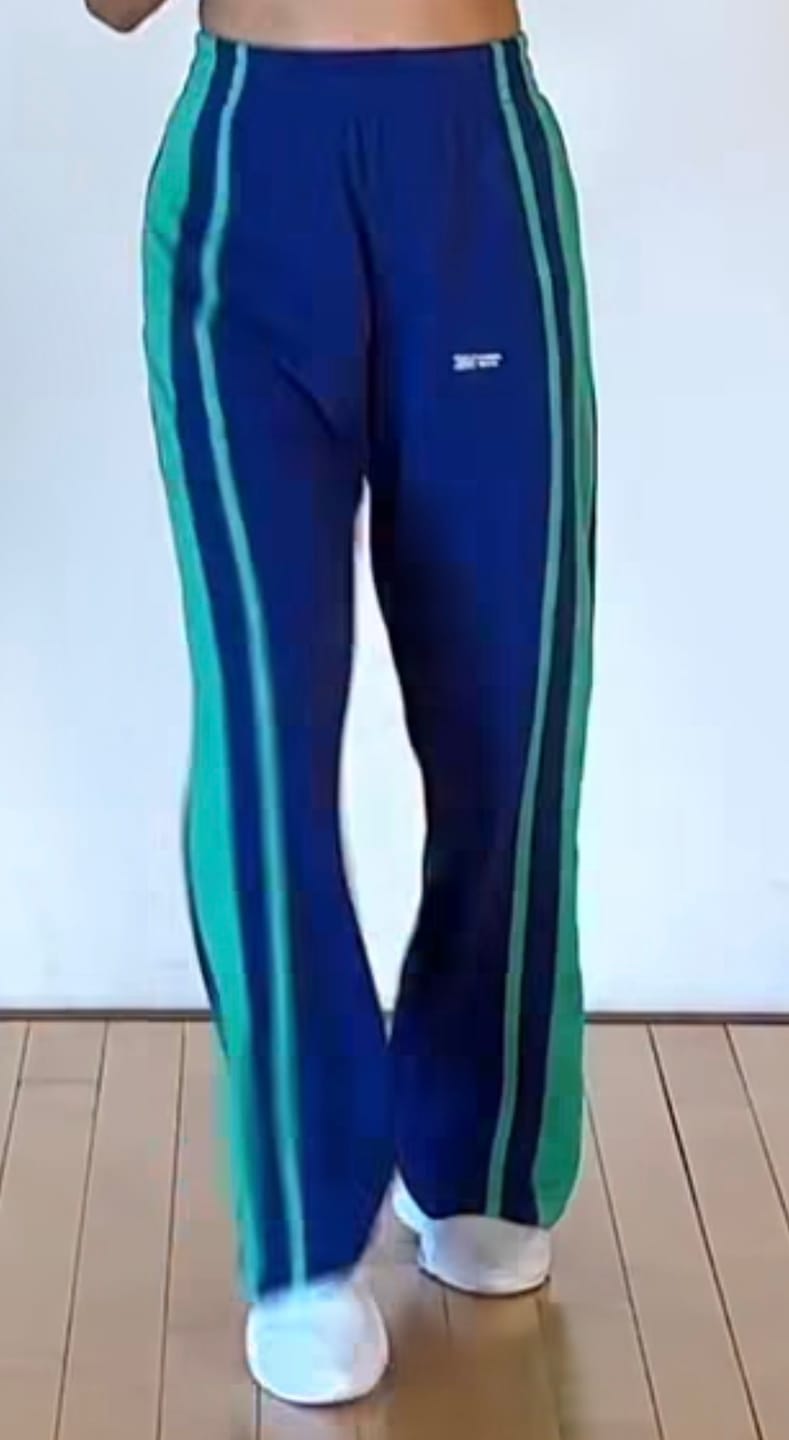 Customer photo review of Sizzlin' Wide Leg Sweatpants