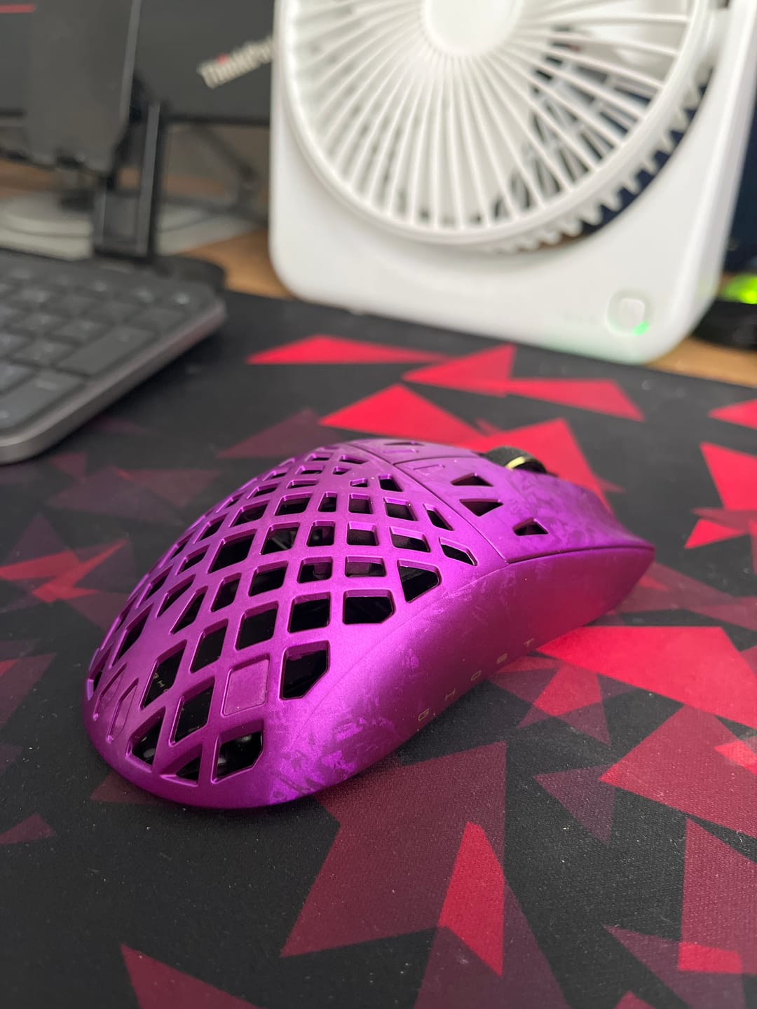 Customer photo review of ATK Blazing Sky Ghost Karbon Fiber Wireless Mouse