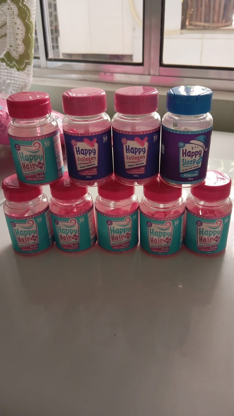 Customer photo review of Happy Hair 3 Potes + 2 Potes Grátis + 1 Pote de Melatonina + 1 Pote de Colágeno (Total 7 Potes)