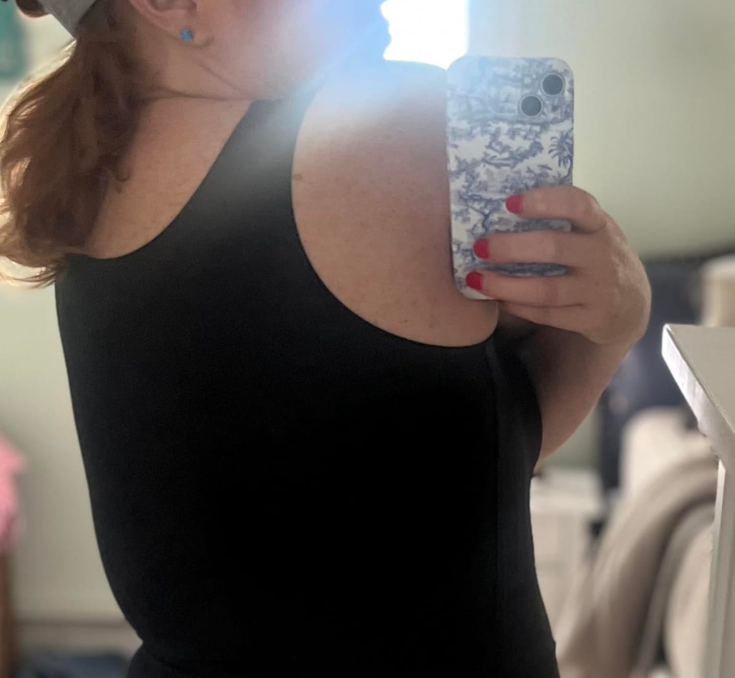 Customer photo review of débardeur Avea