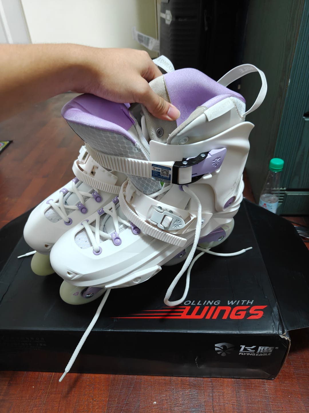 Customer photo review of Flying Eagle X7F Reaver Purple Skates
