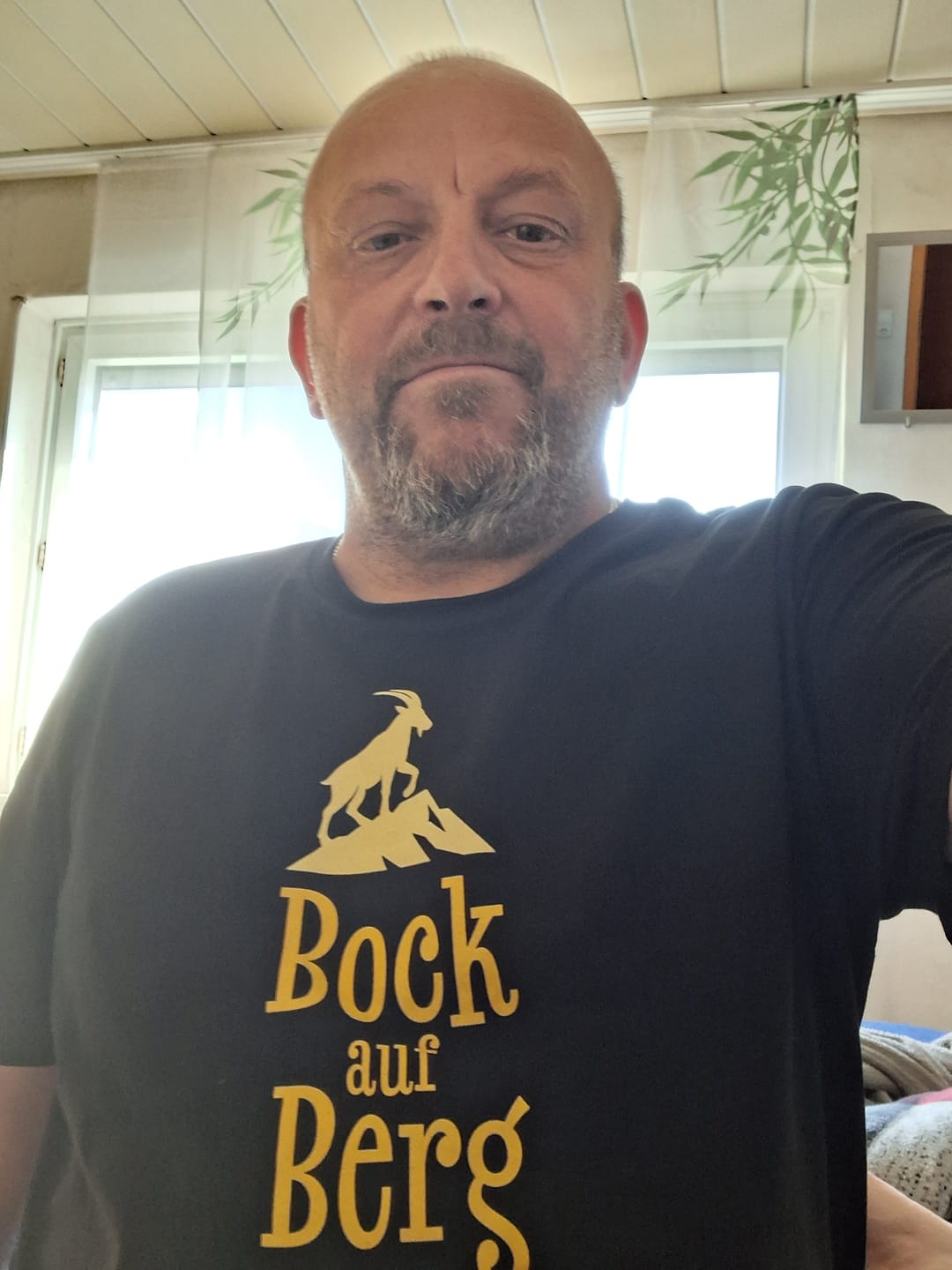 Customer photo review of Bock auf Berg – Angenehm weiches Herren Bio-T-Shirt
