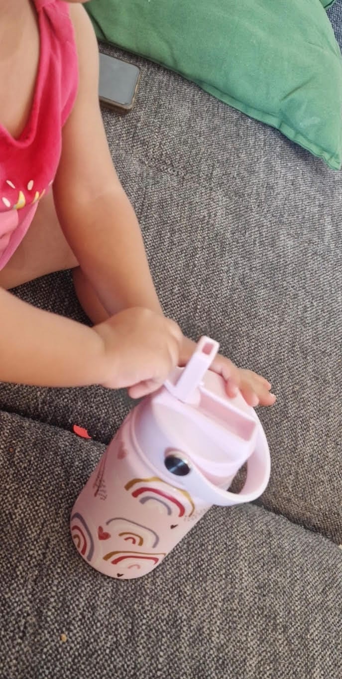 Customer photo review of DOZZE Water Bottle Straw Lid