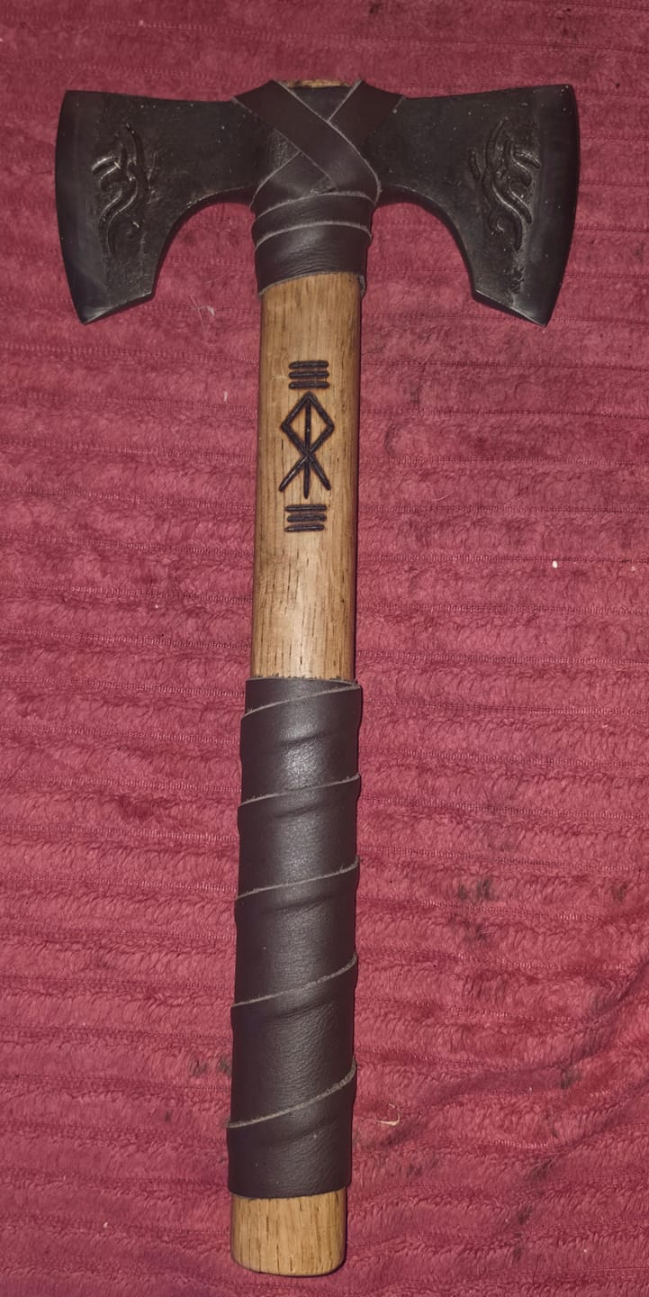 Customer photo review of Runefire Double Bit Axe