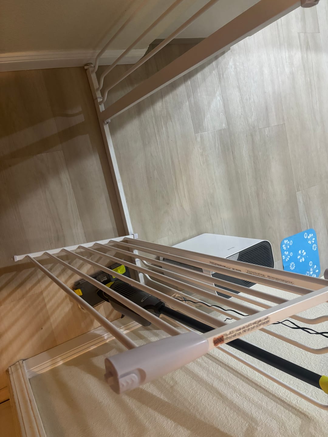 Customer photo review of FairyBaby 40" Extra Tall Auto Close Big Dog Gate