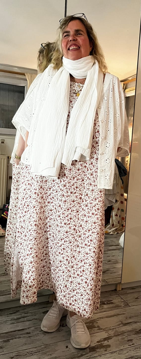 Customer photo review of Robe Sybille — Double gaze fleurettes grenat