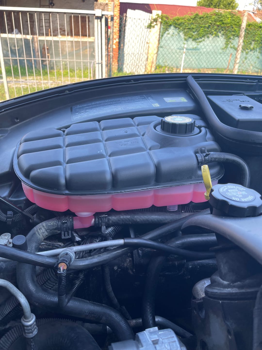 Customer photo review of Dorman - OE Solutions Engine Coolant Reservoir Pressurized for 2000-2004 Chevrolet Corvette 603-140