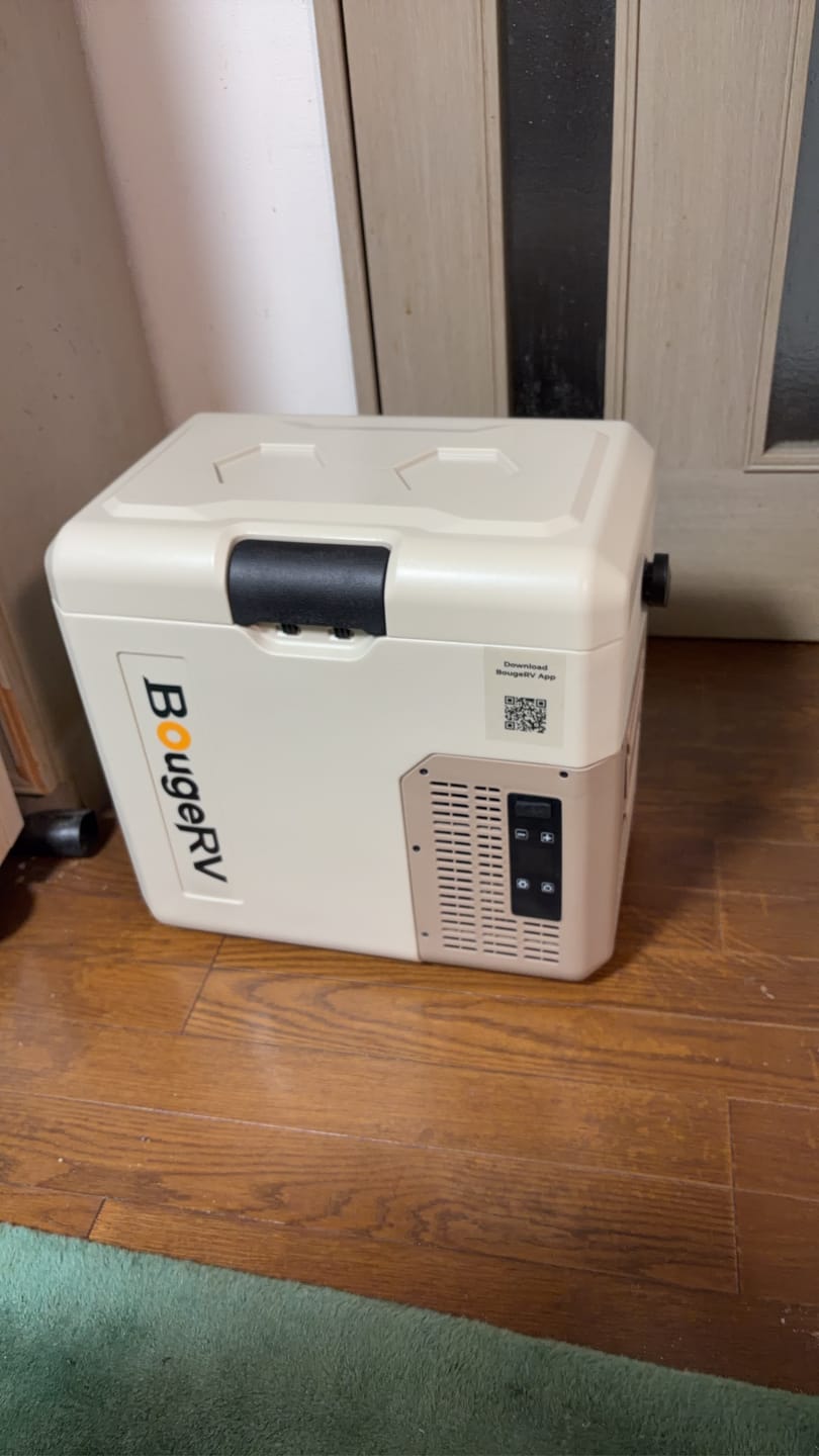 Customer photo review of BougeRV CRH 18L ポータブル冷蔵庫 カーキ