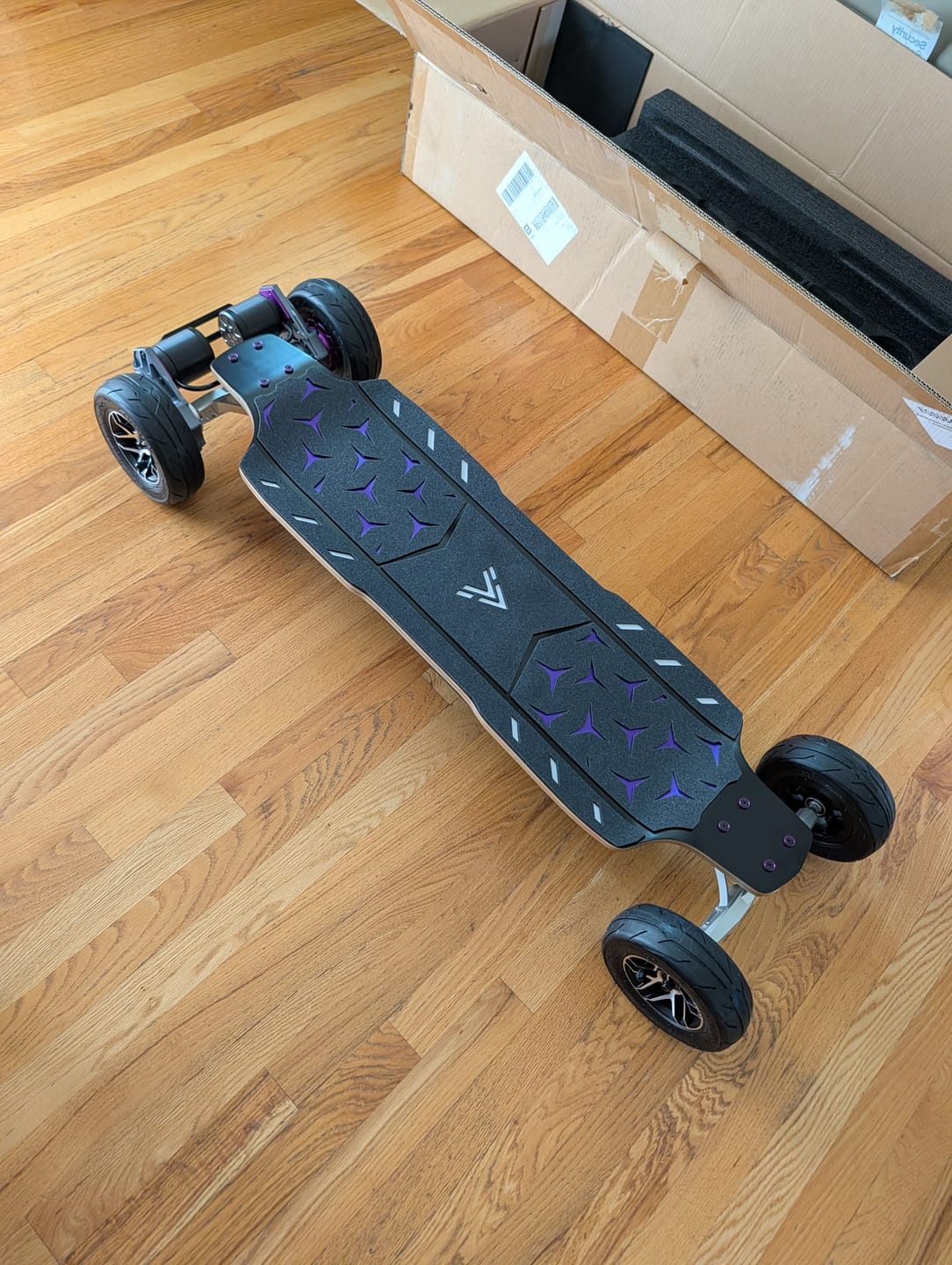 Customer photo review of Acedeck® Nomad N1 Electric Skateboard-Best DKP All-terrain Electric Skateboard