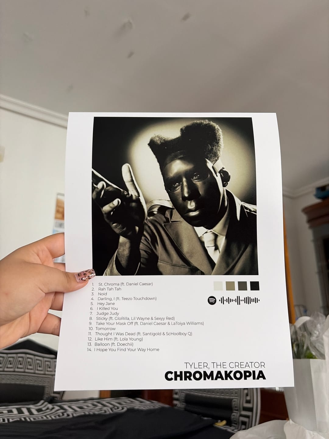 Customer photo review of CHROMAKOPIA