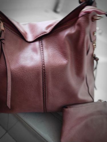 Customer photo review of Luxury Leather Hobo Bag Anti-Theft Handbag + FREE Pouch Wallet