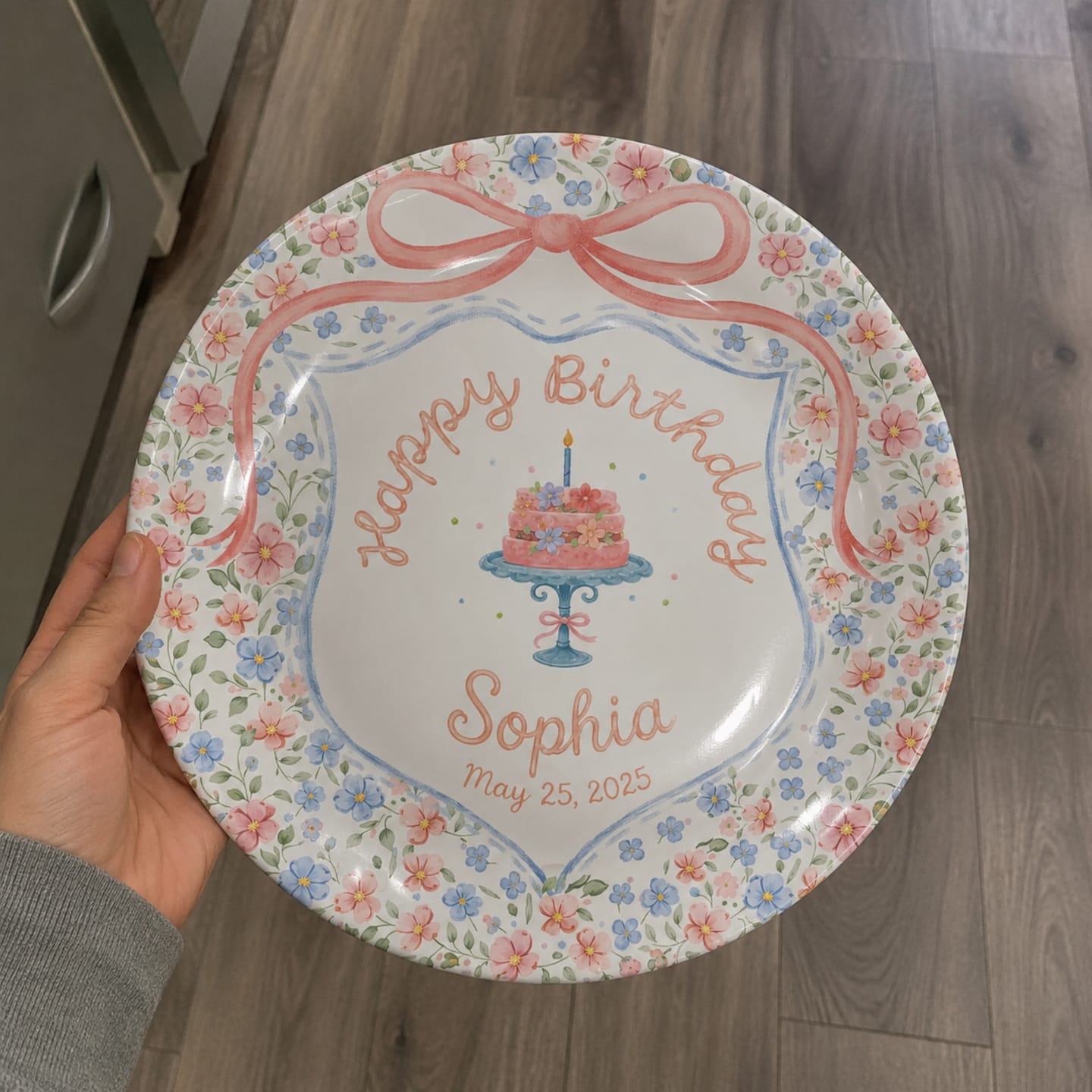 Customer photo review of Pastel Floral Bow Cake Personalized Birthday Plate for Kids P317AIP0