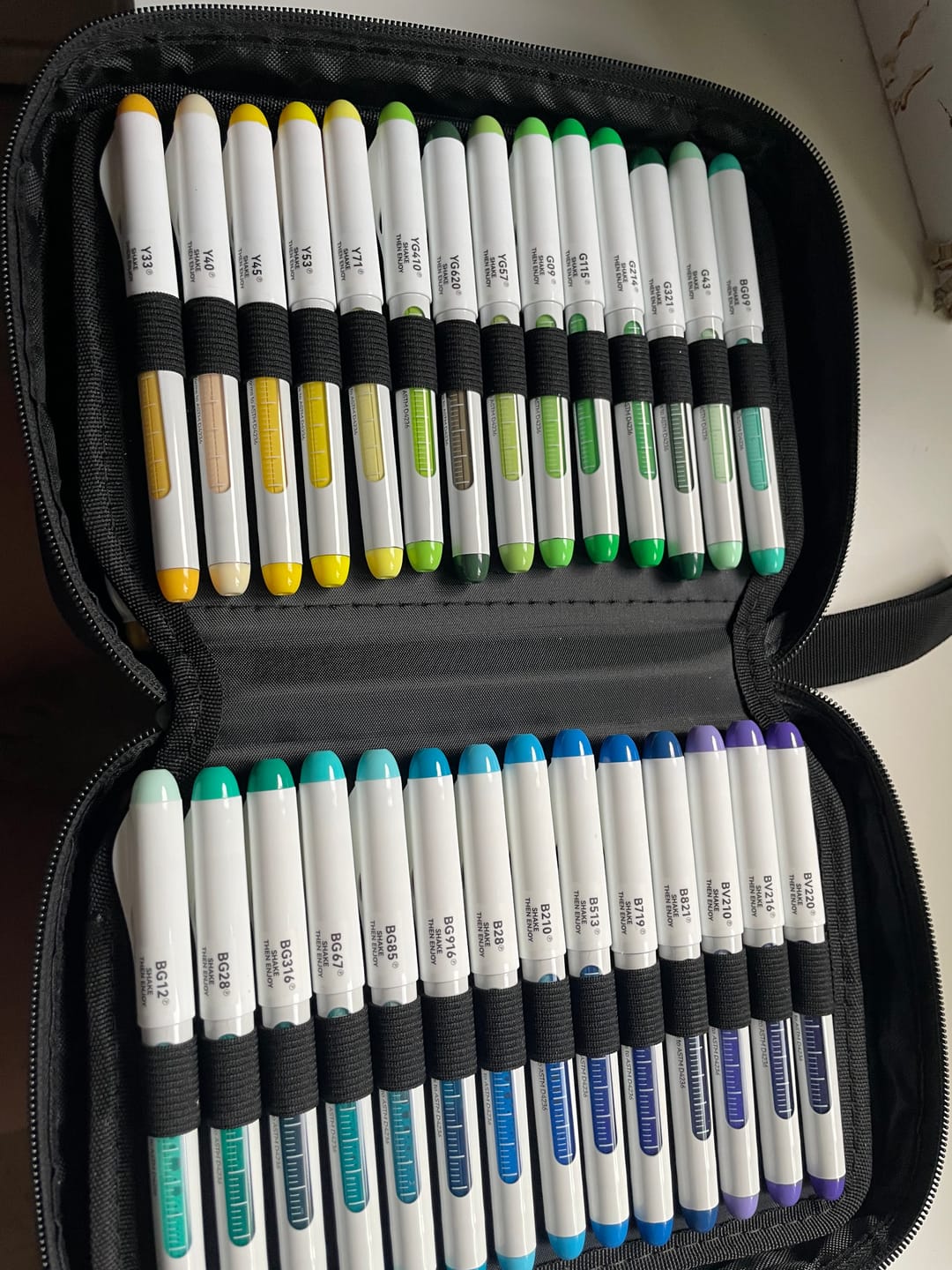 Customer photo review of Ohuhu Nahuku Direct-ink Acrylic Markers