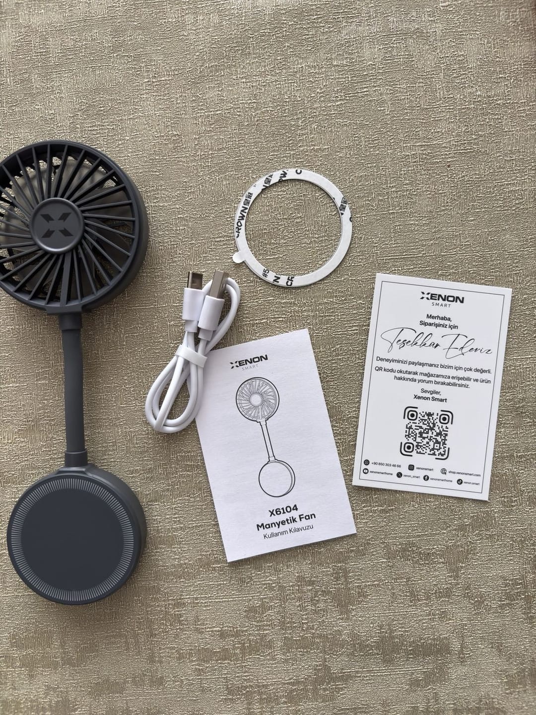 Customer photo review of El Vantilatörü | Şarjlı, Taşınabilir, Teleskobik, Katlanabilir, Sessiz, Mini Fan (X6104)