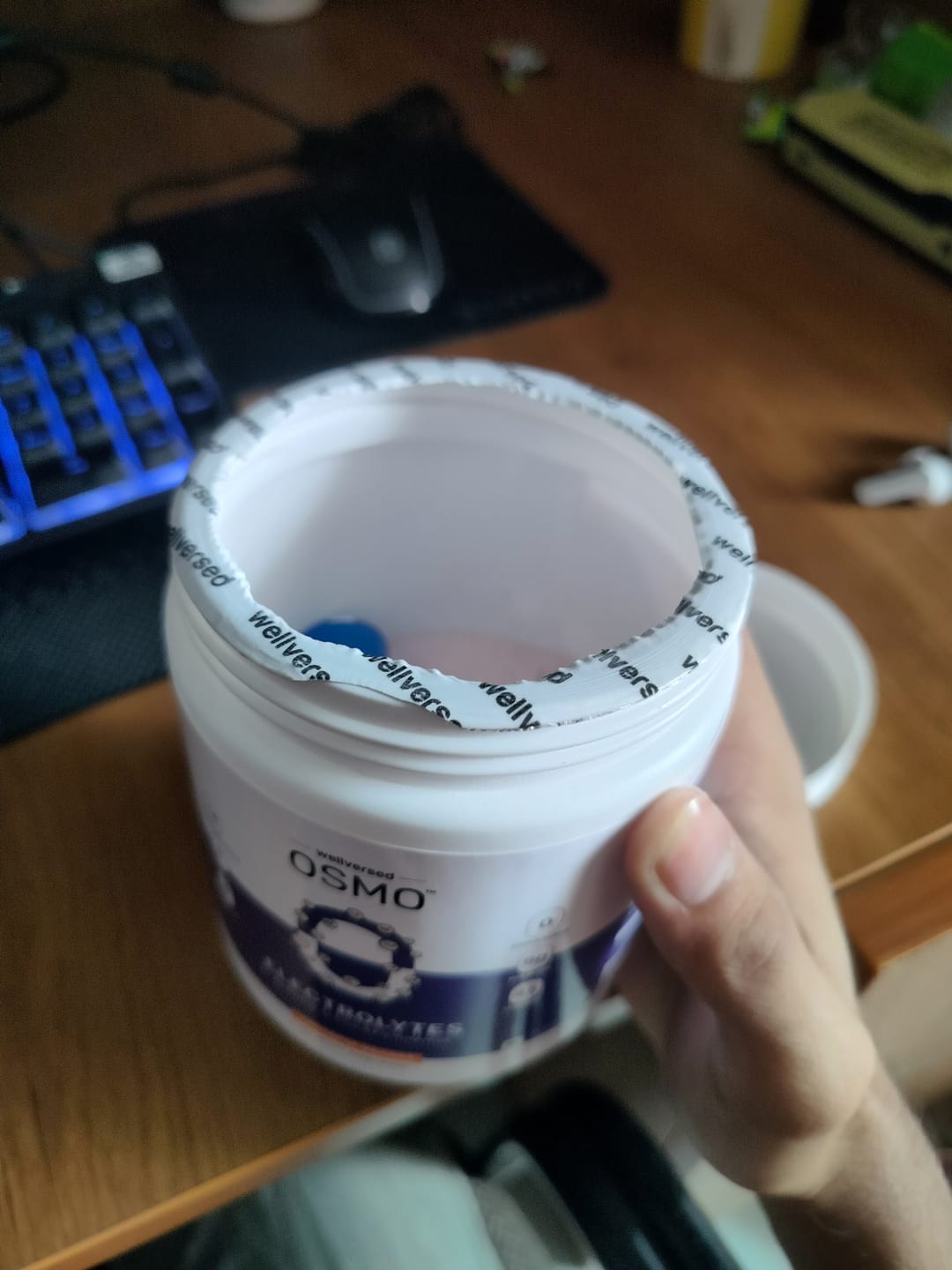 Customer photo review of OSMO - Electrolytes (45 Servings, Valencia Orange) + Wellcore Micronised Creatine Monohydrate (33 Servings, Unflavoured)