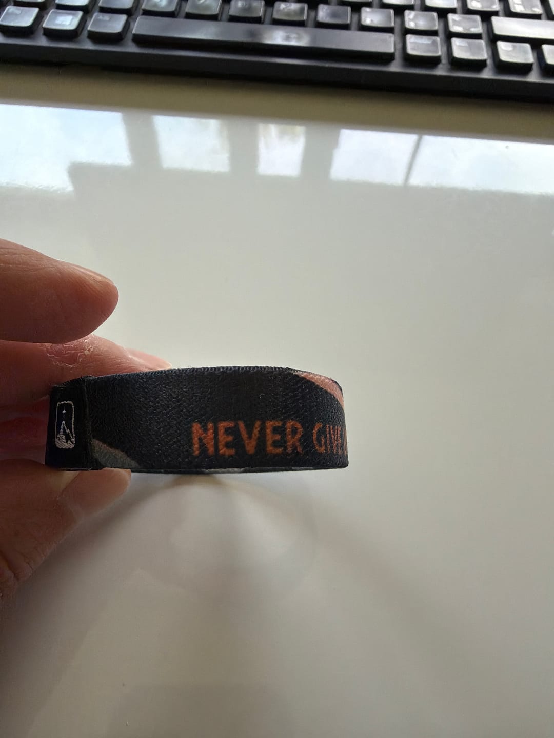 Customer photo review of Never Give Up - Elastisches Armband