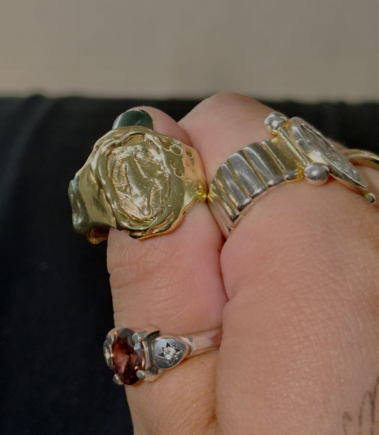 Customer photo review of Anillo Sello Mariano - Bronce