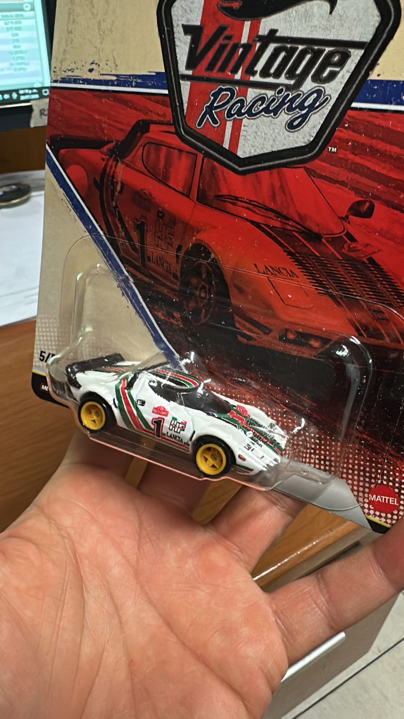 Customer photo review of Hot Wheels Premium (Vintage Racing) - Lancia Stratos