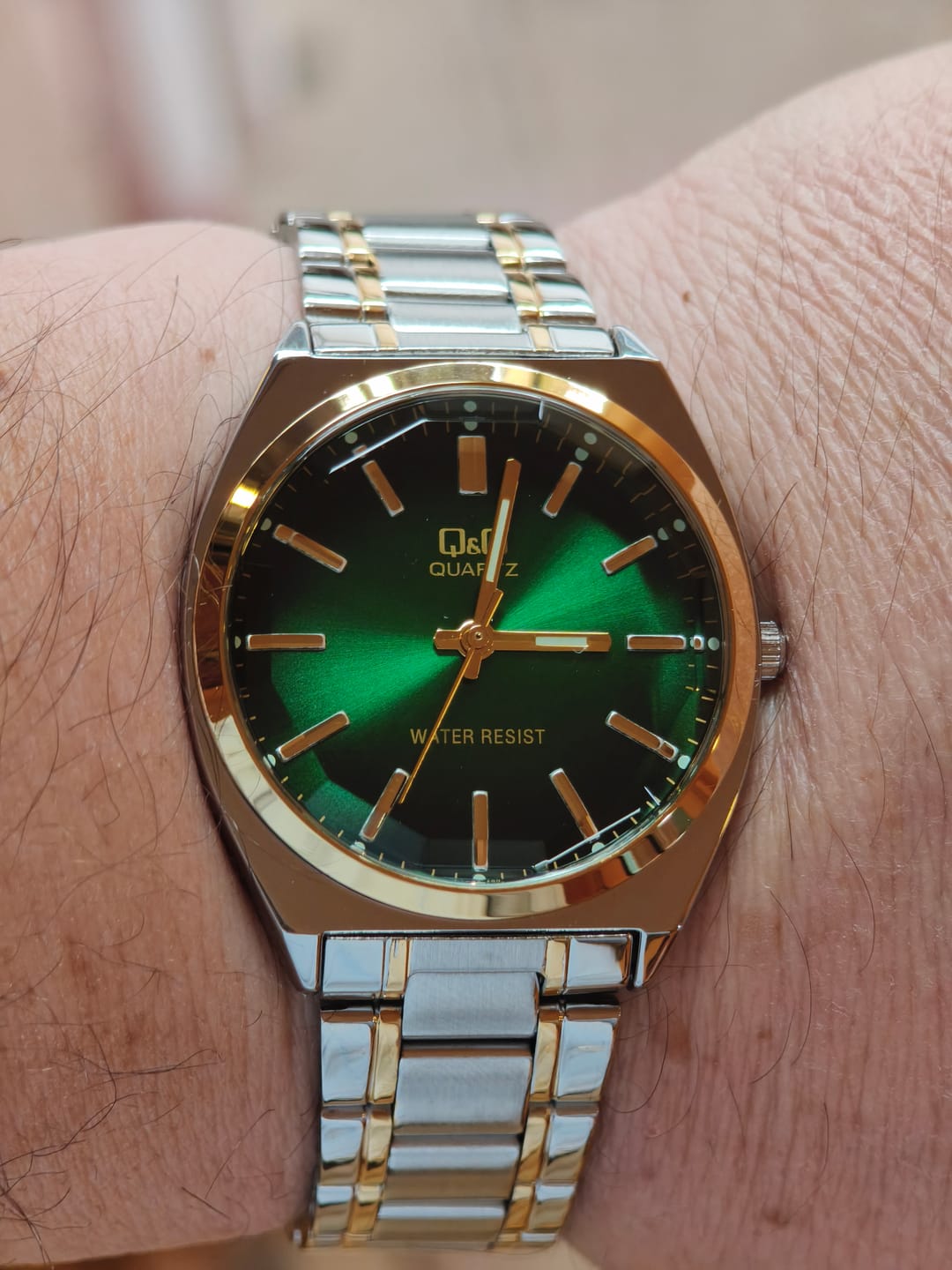 Customer photo review of Reloj Q&Q JDM QB78-422 Cristal Mineral Biselado 36mm