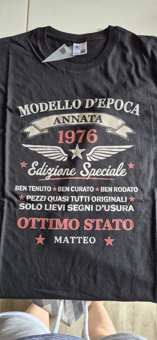 Customer photo review of Oldtimer - Maglietta personalizzata per il compleanno con design vintage