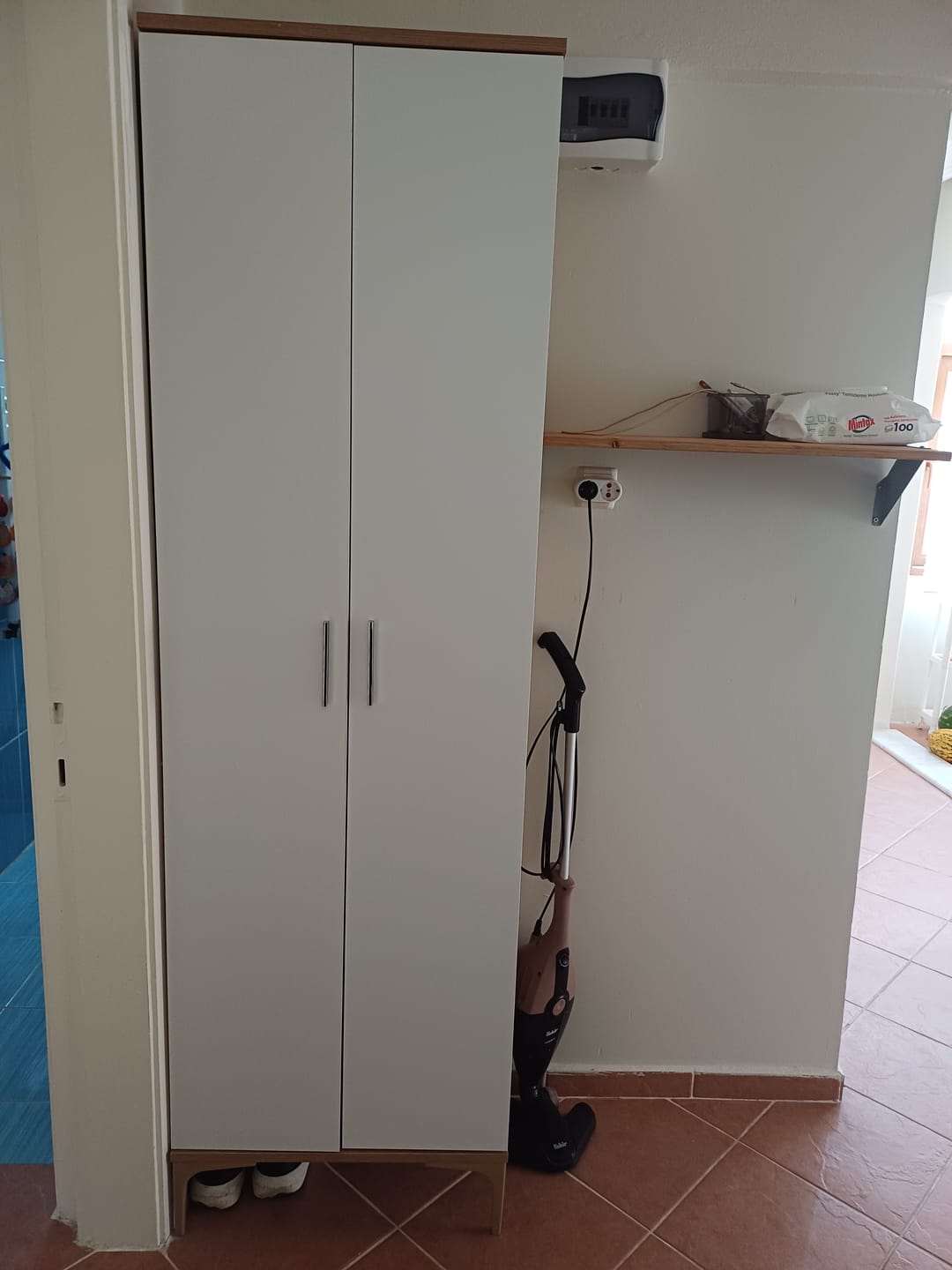Customer photo review of Rani JE102 Çok Amaçlı Dolap 2 Kapaklı 7 Raflı Banyo Kiler Mutfak Dolabı Sepet Ceviz - Beyaz