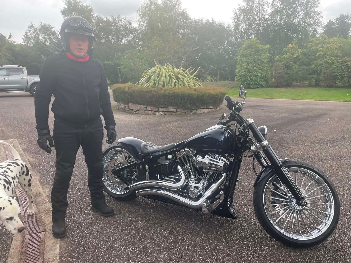 Customer photo review of Taranis Elite AAA-rated single-layer motorcycle jeans in black
