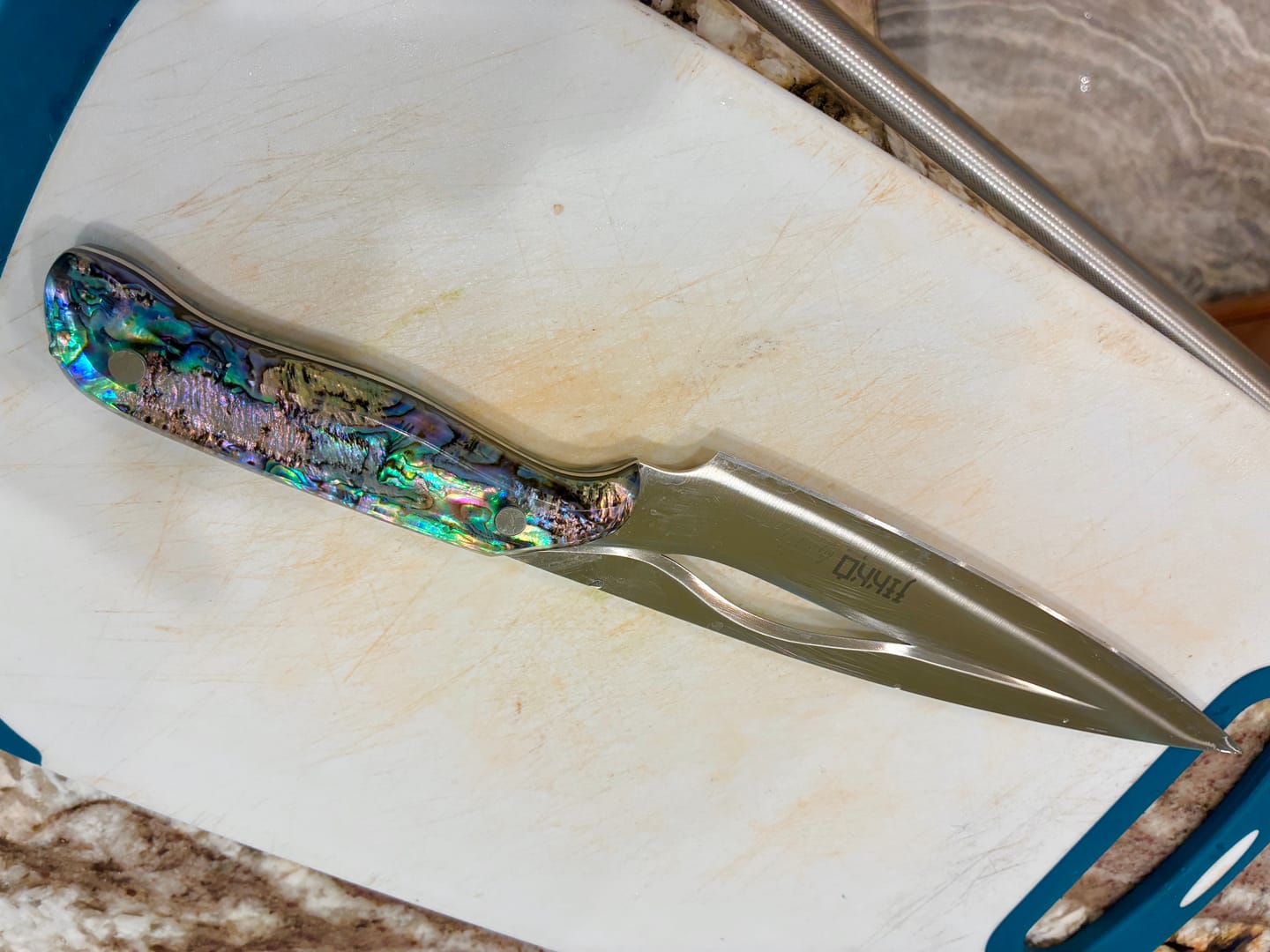 Customer photo review of The Pearl Eye Edition – Signature Knife by JIKKO®