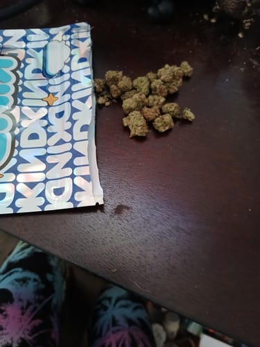 Delta 8 Concentrates - Crumble photo review